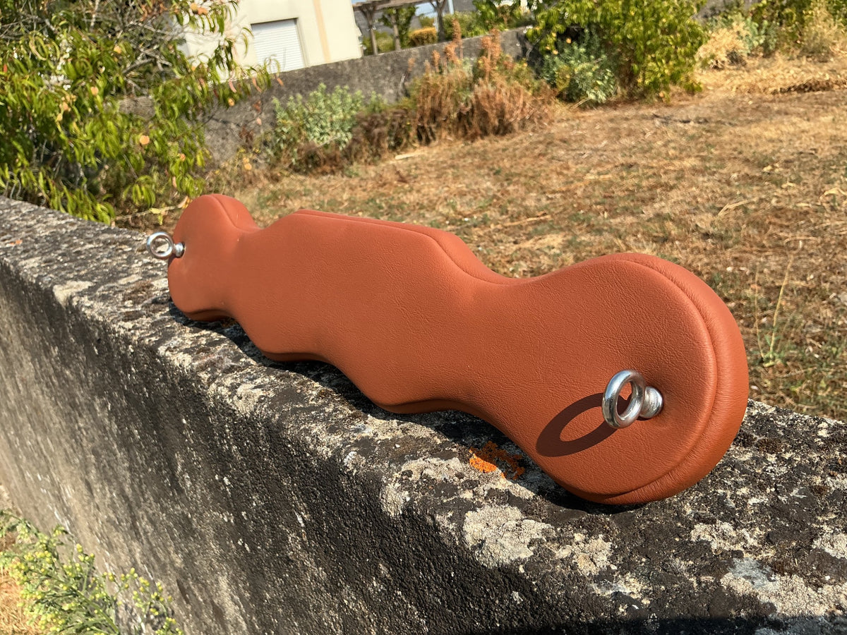 Airplane Board Upholstered reverse view – Archival Custom Shop